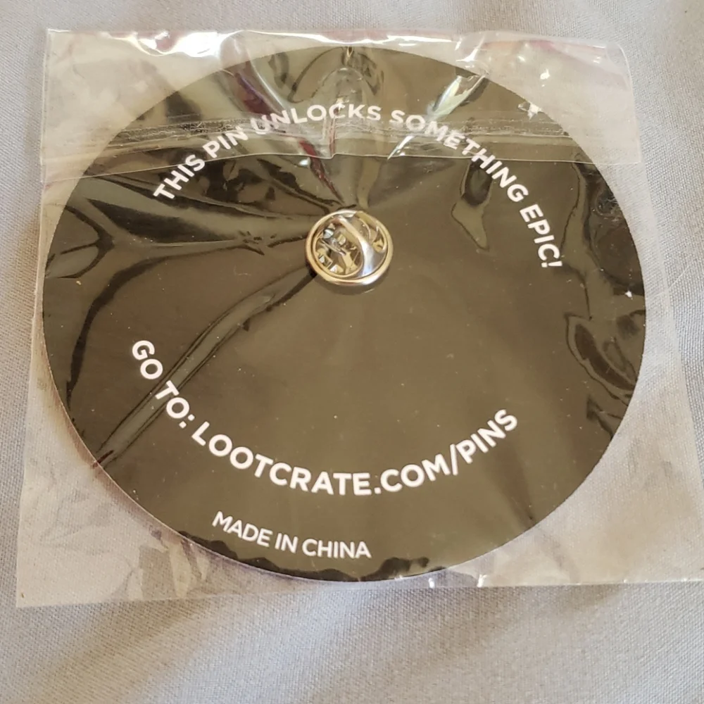 NWT Battleborn Loot Crate Pin